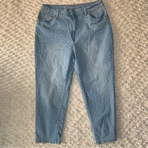 Womens Curvy Slim Jeans Size 13 light wash straight skinny leg